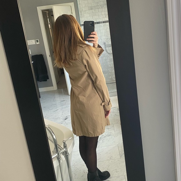 Tan Trench coat - Picture 2 of 5